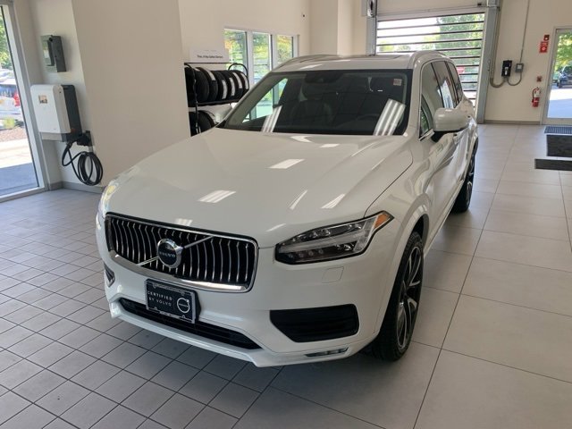 Certified 2022 Volvo XC90 T6 Momentum w/ Climate Package