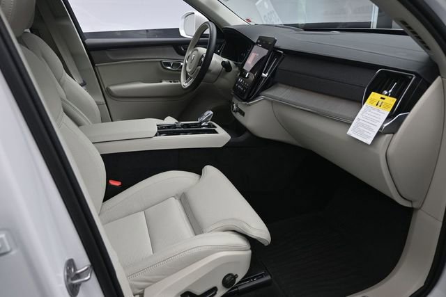 Certified 2026 Volvo XC90 T8 Ultra w/ Protection Package Premier AWD/4WD image 29