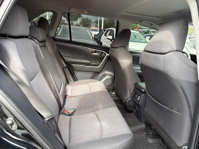 Certified 2020 Toyota RAV4 XLE w/ Convenience Package FWD image 20