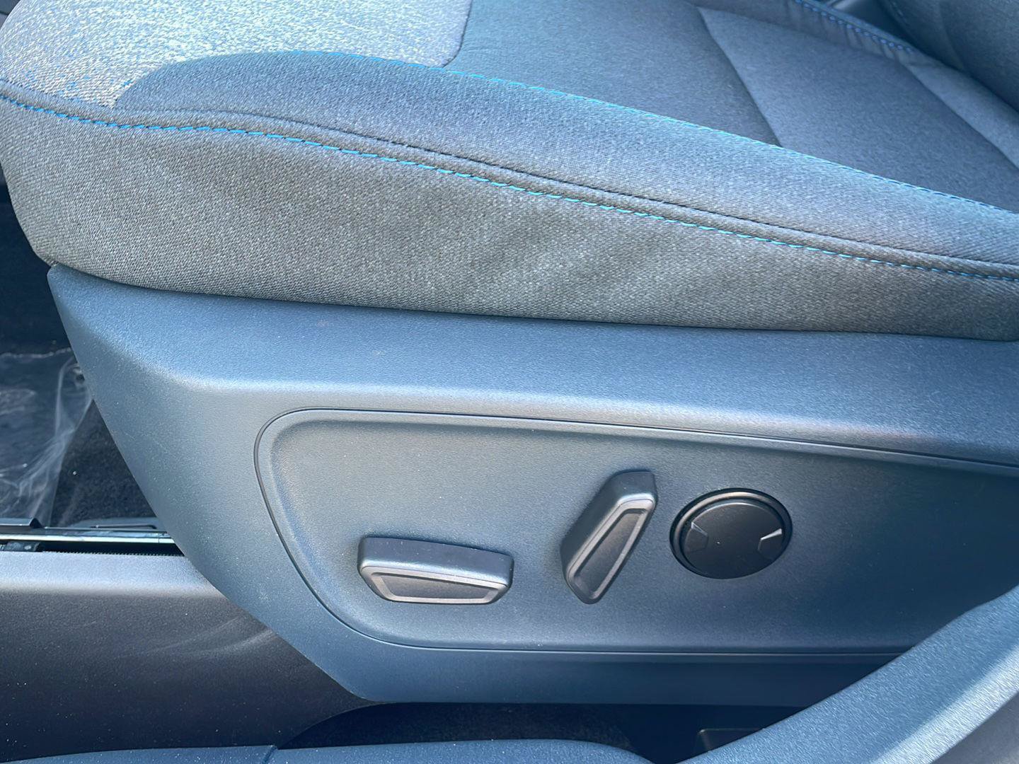 New 2026 Ford Maverick XLT w/ XLT Luxury Package FWD image 13