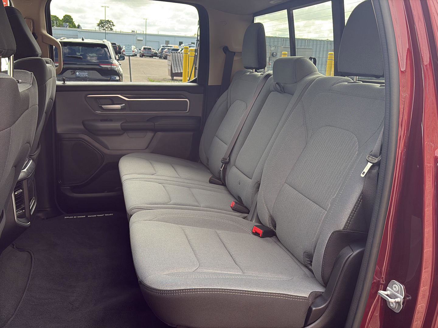 Used 2020 RAM 1500 Big Horn AWD/4WD image 37