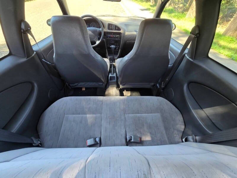 Used 1995 Geo Metro LSi FWD image 14