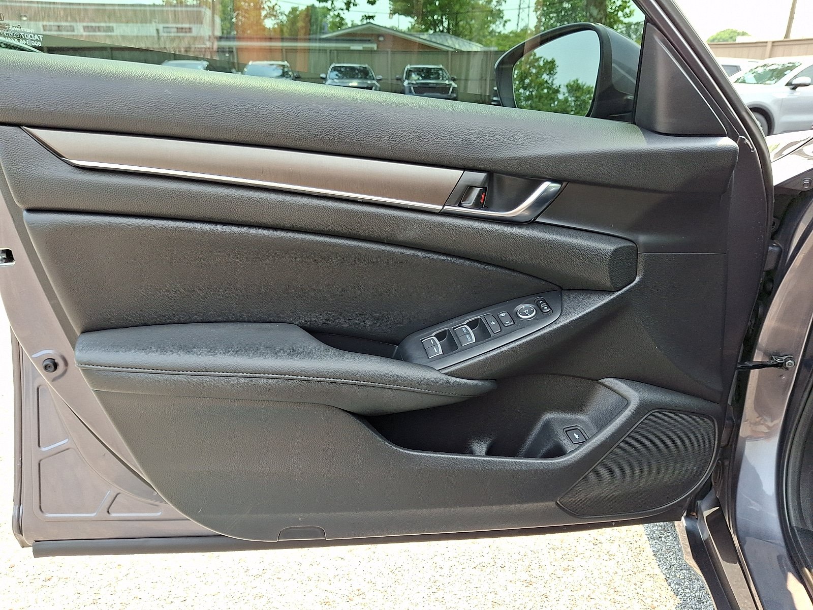 Used 2021 Honda Accord LX image 13