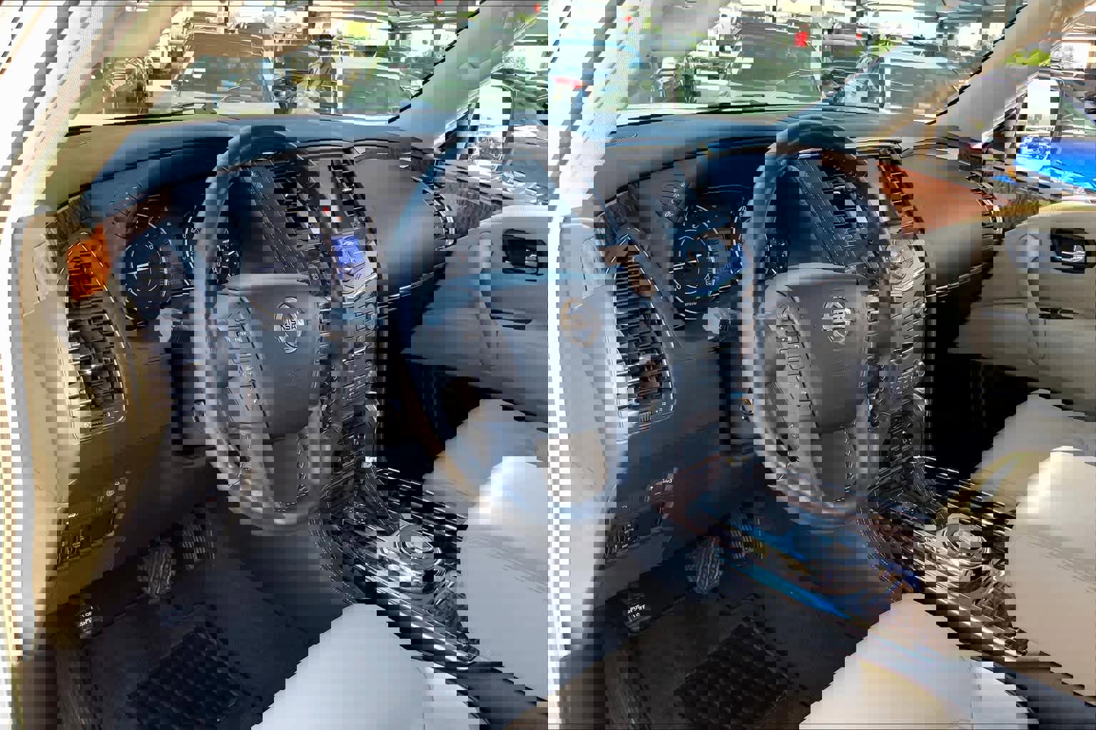 Used 2017 Nissan Armada Platinum w/ Captain Seat Package image 16