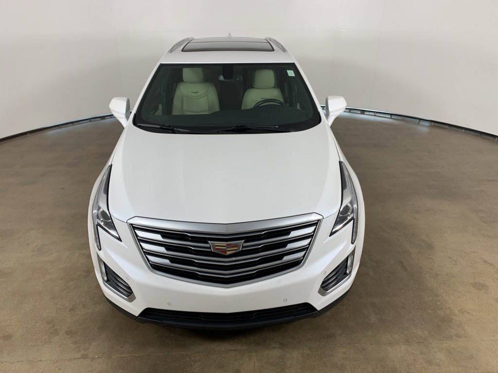 Used 2017 Cadillac XT5 Luxury w/ Advanced Security Package image 4