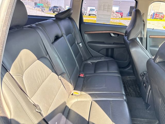 Used 2010 Volvo XC70 3.2 image 12