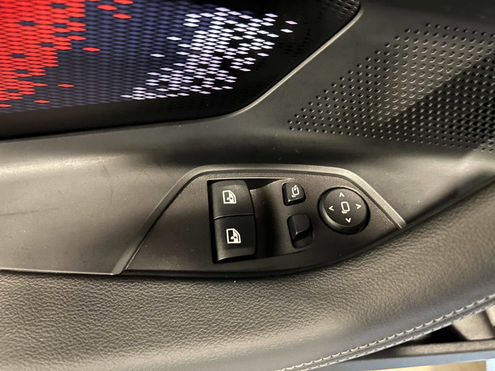 Used 2024 BMW M2 image 31