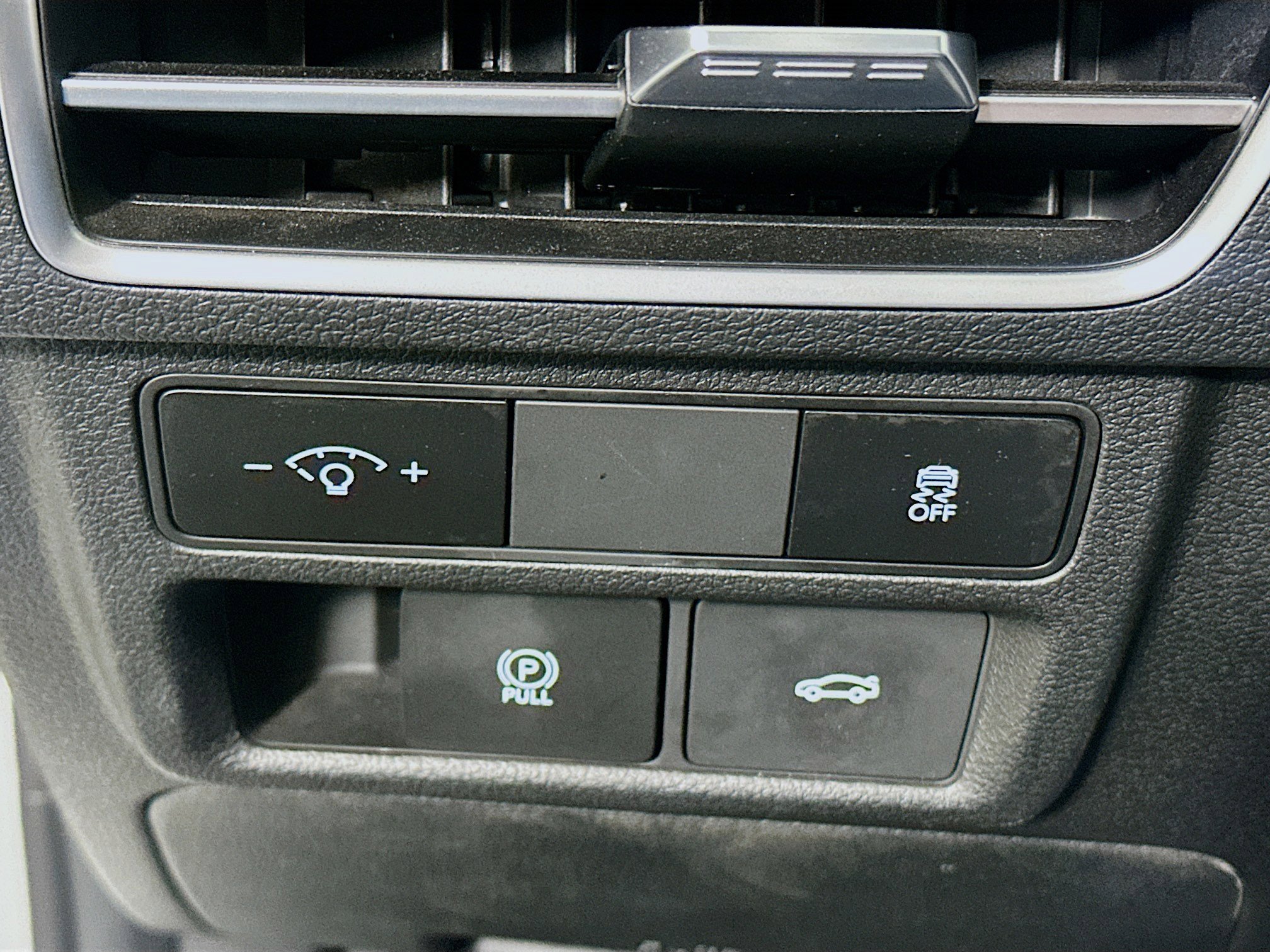Used 2025 Hyundai Sonata SEL FWD image 17