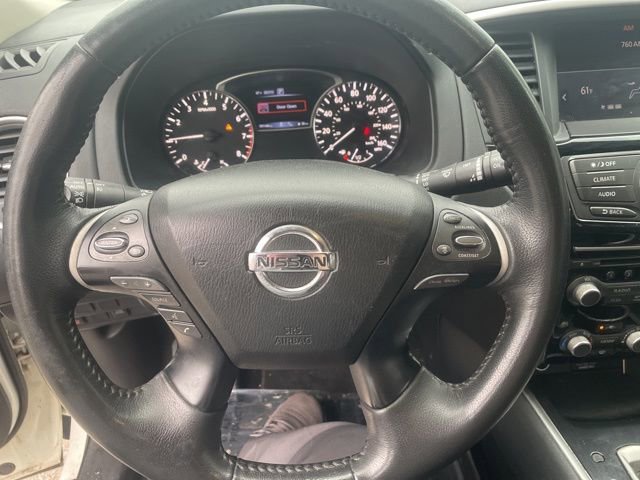 Used 2019 Nissan Pathfinder SV AWD/4WD image 25