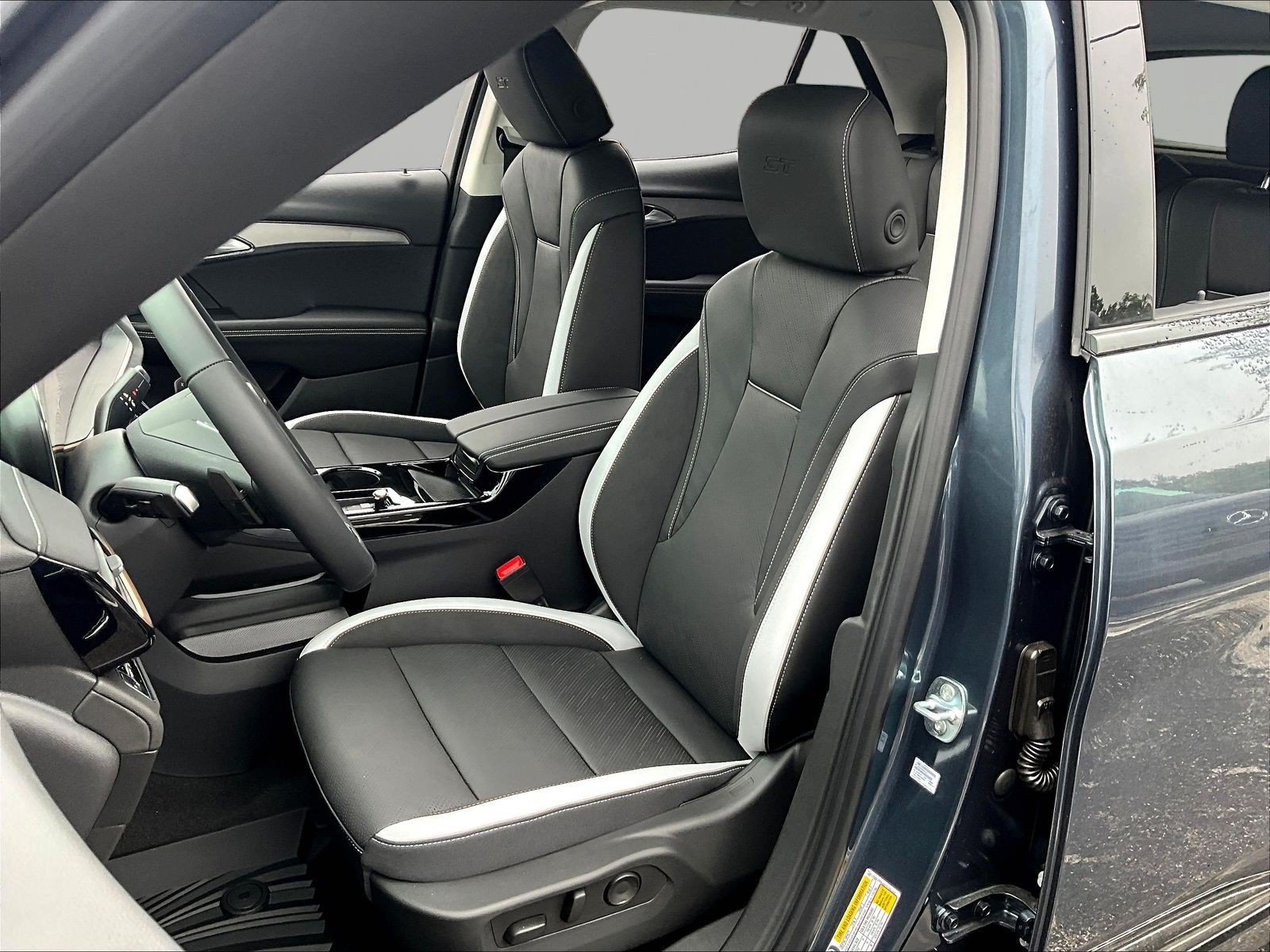 New 2026 Buick Envision Sport Touring AWD/4WD image 16