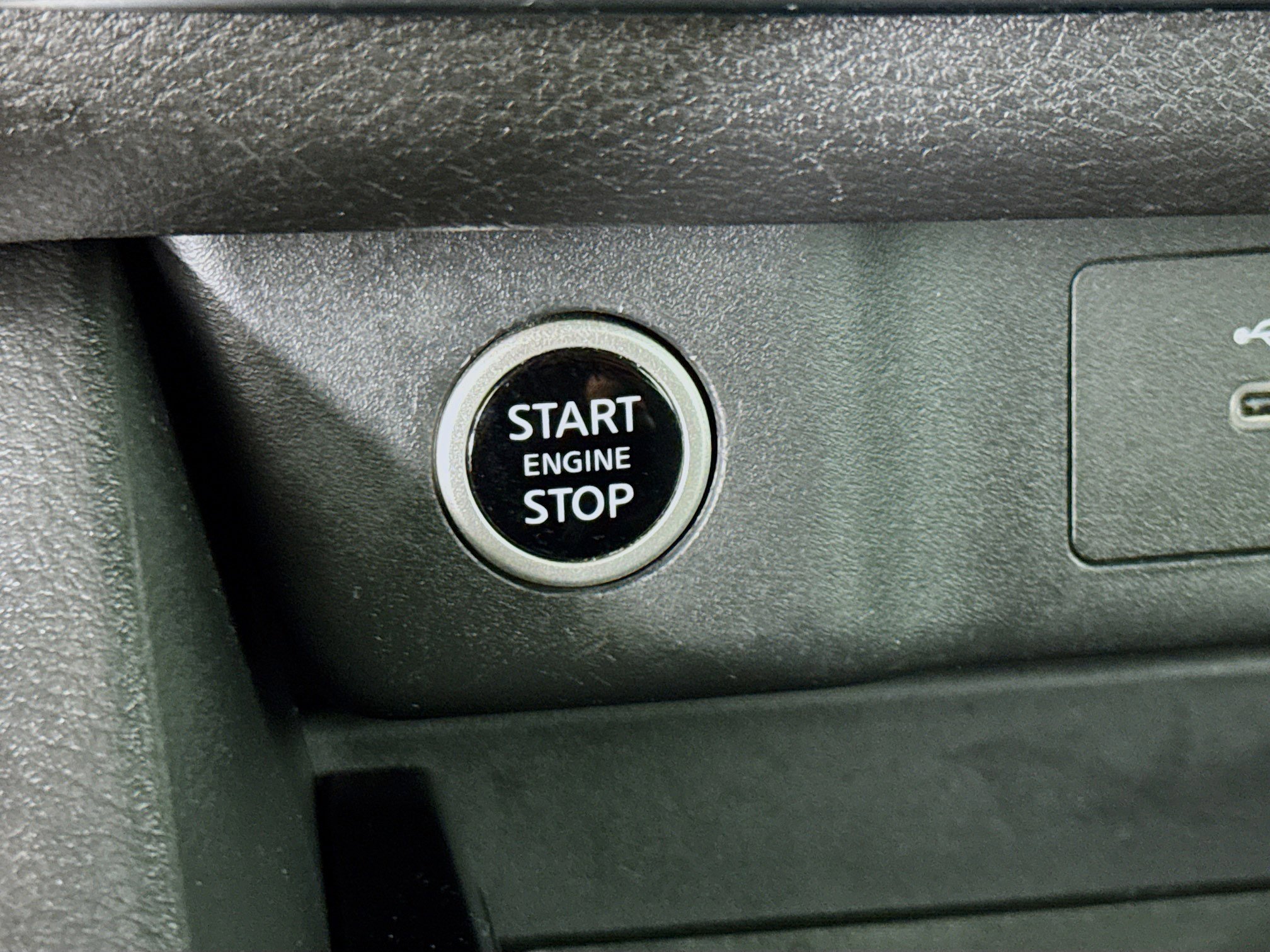 Used 2023 Nissan Rogue S FWD image 20
