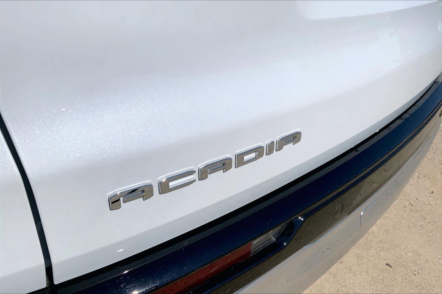 Used 2026 GMC Acadia Denali w/ Super Cruise Package FWD image 31