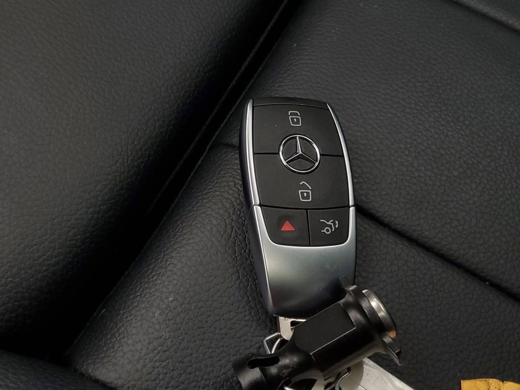 Used 2022 Mercedes-Benz GLA 250 4MATIC image 27