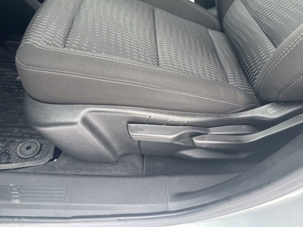 Certified 2025 Chevrolet Equinox LT w/ Safety and Technology Package image 11