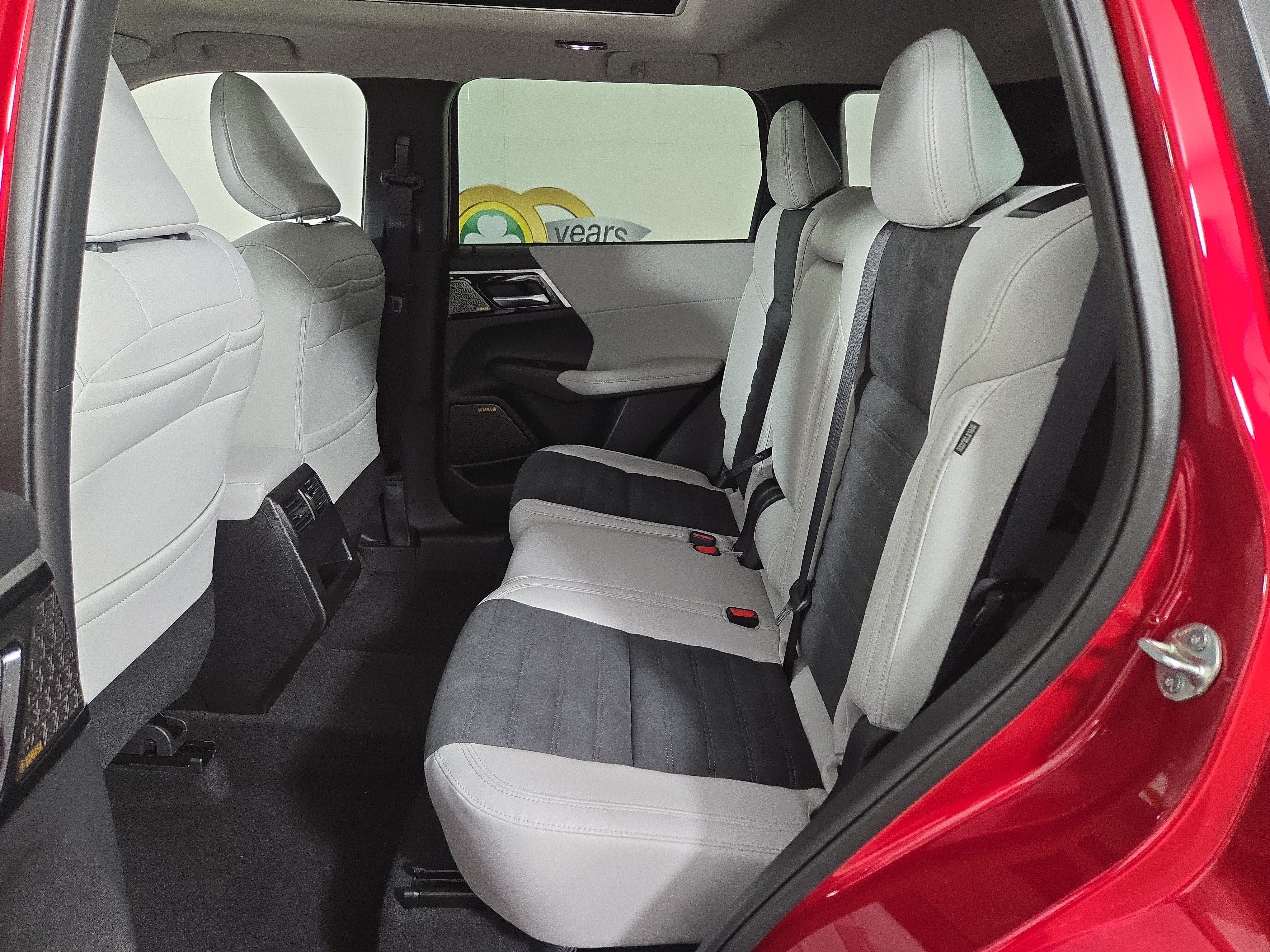 New 2026 Mitsubishi Outlander SE FWD image 11