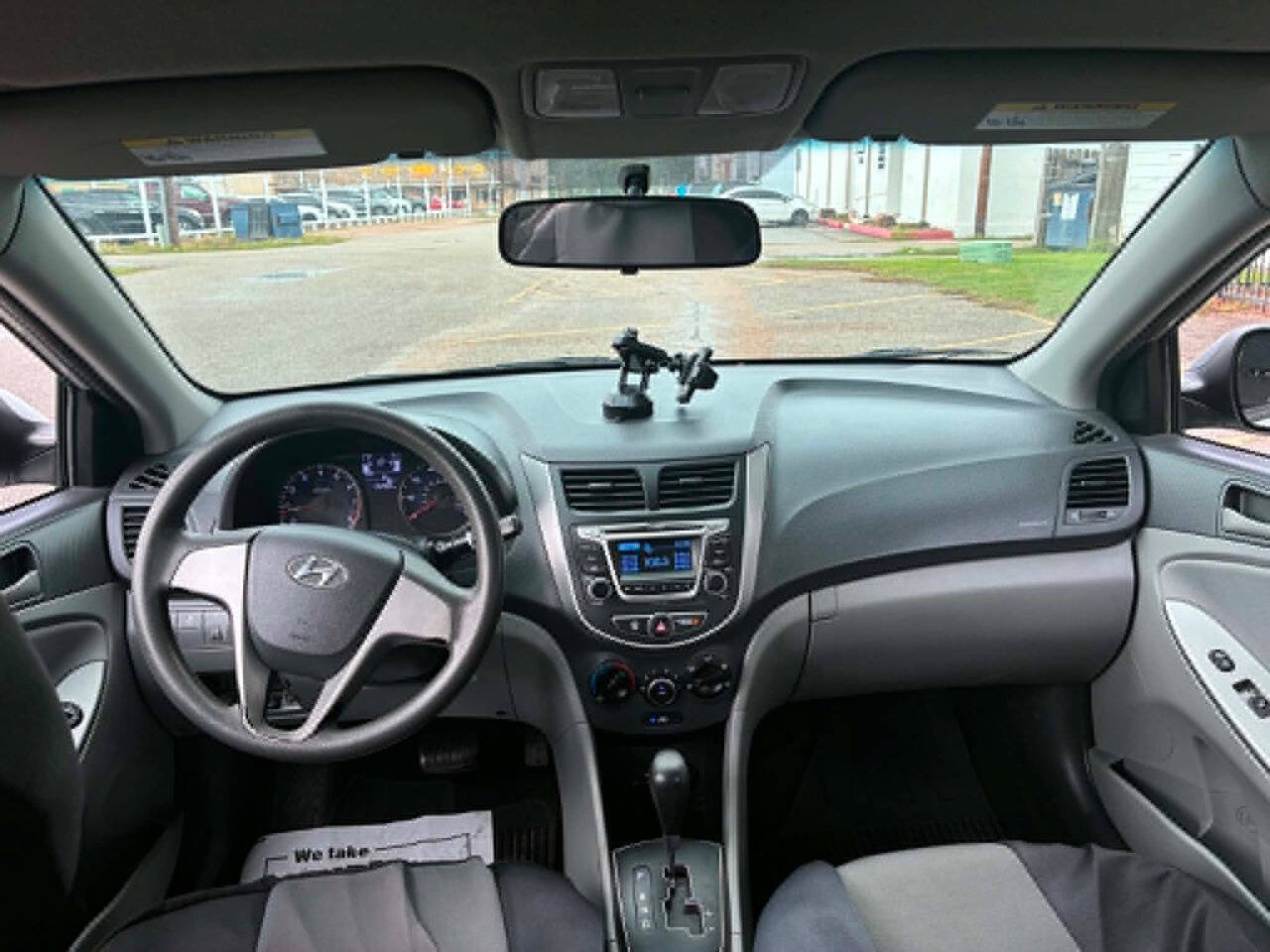 Used 2017 Hyundai Accent SE FWD image 13