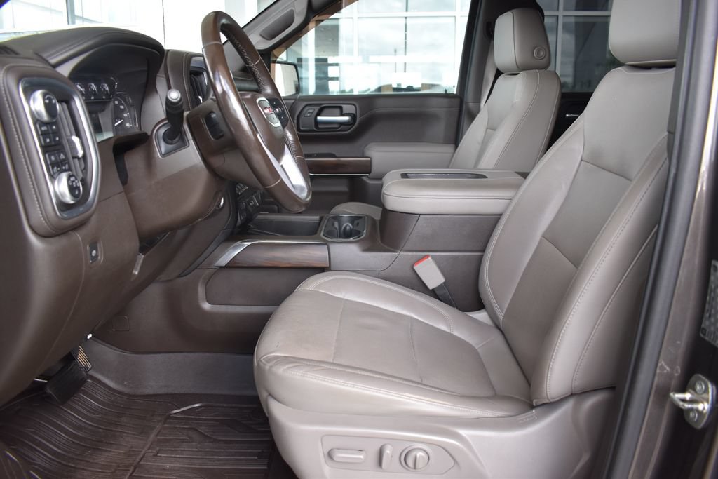 Used 2019 GMC Sierra 1500 SLT w/ SLT Premium Plus Package AWD/4WD image 3