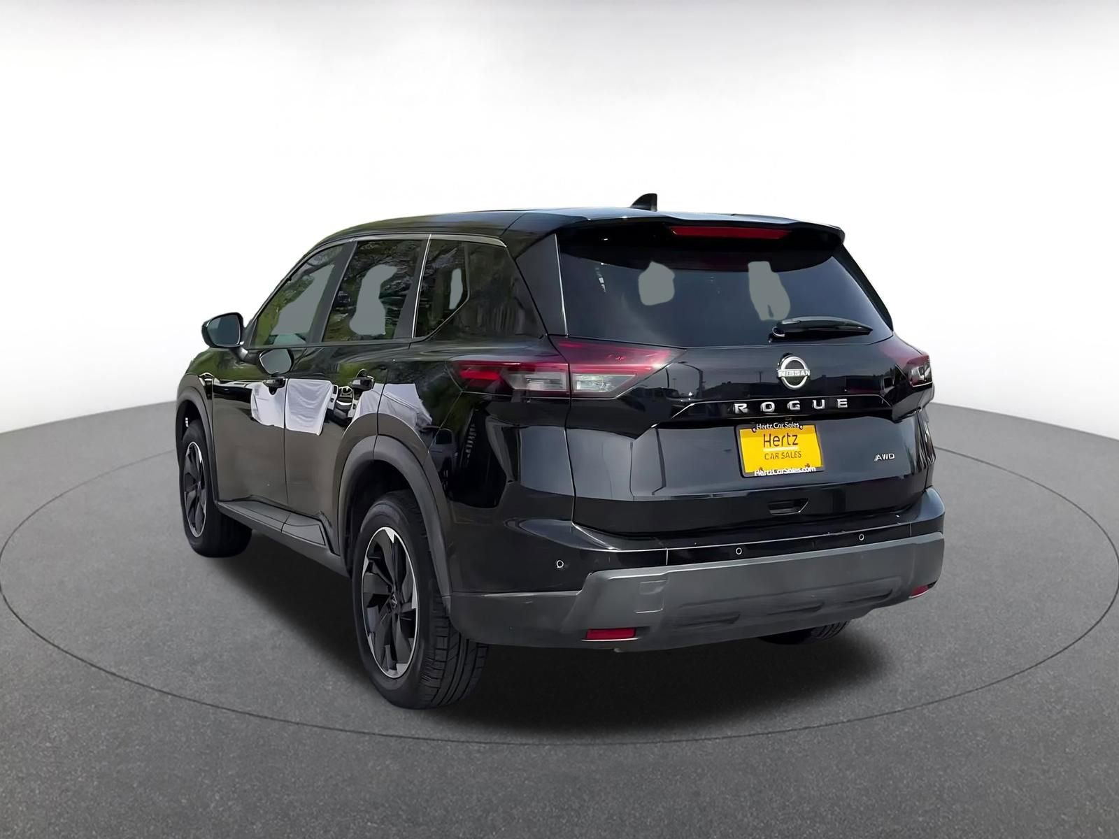 Used 2025 Nissan Rogue SV image 11