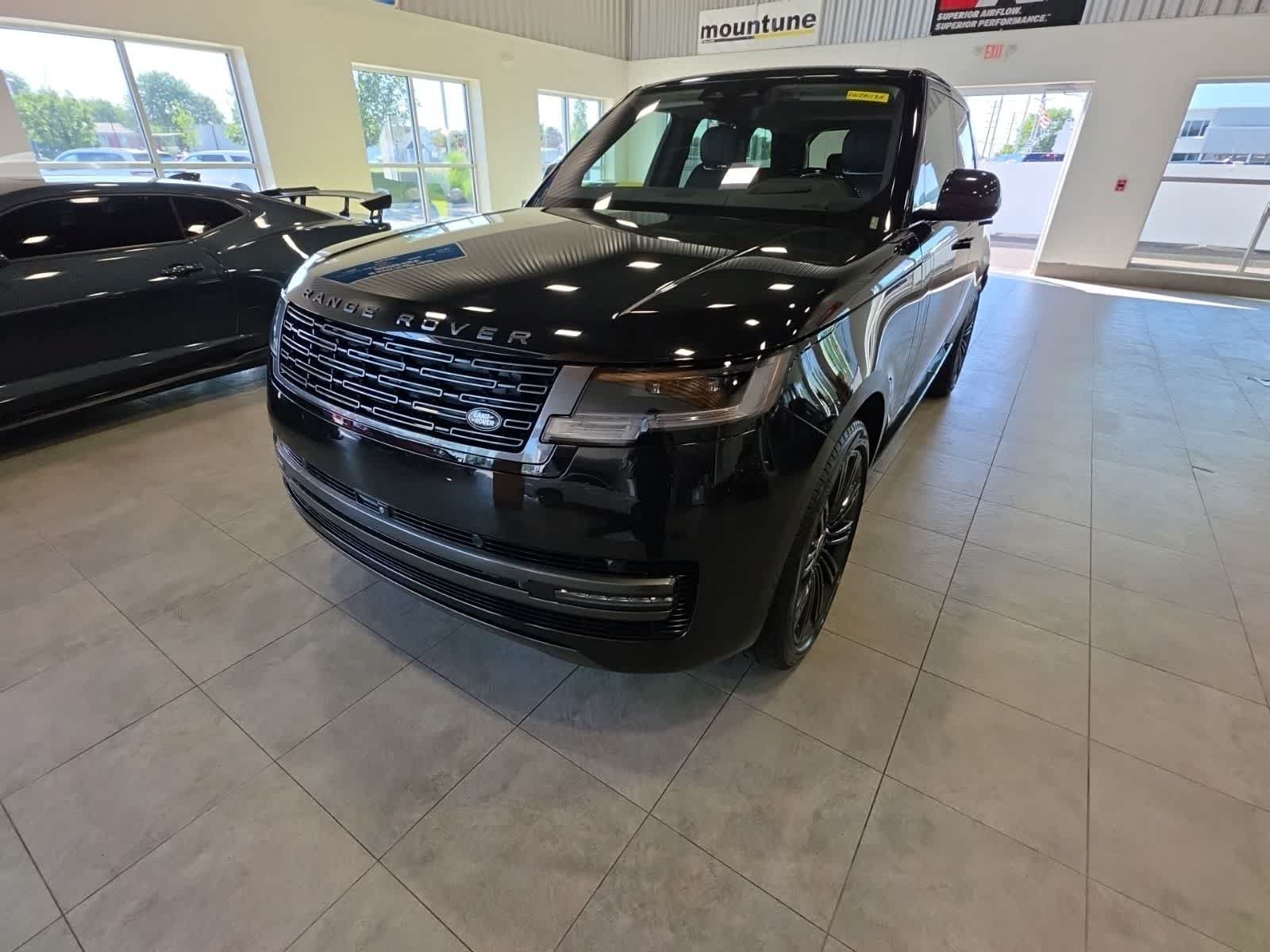 Used 2023 Land Rover Range Rover SE AWD/4WD video 2