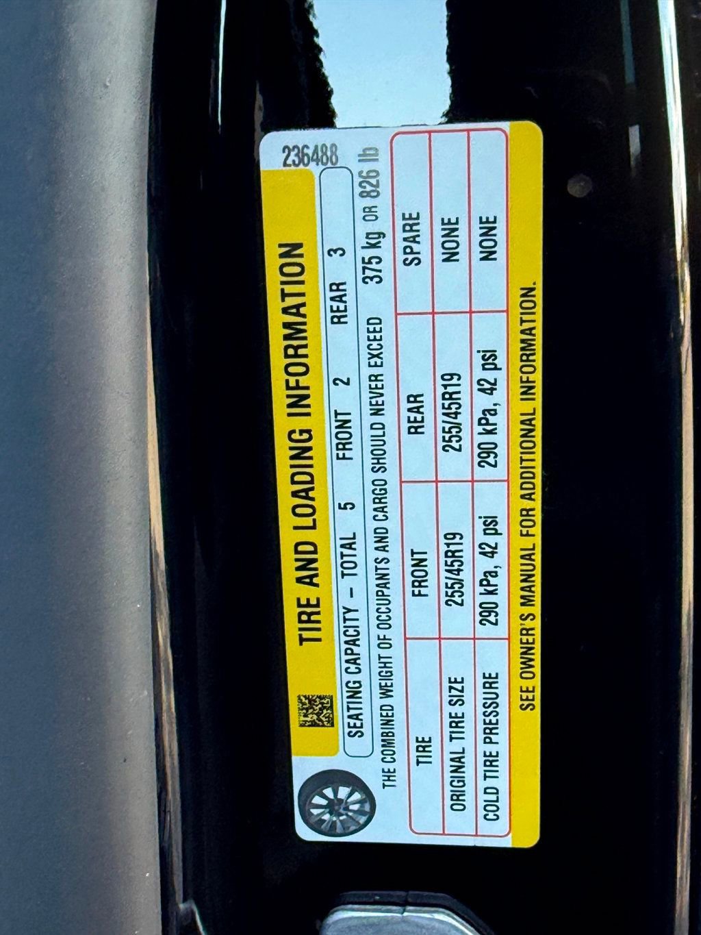 Used 2024 Tesla Model Y Long Range AWD/4WD image 38