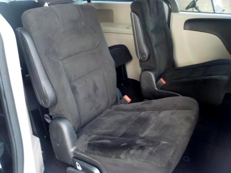 Used 2016 Dodge Grand Caravan SXT image 20