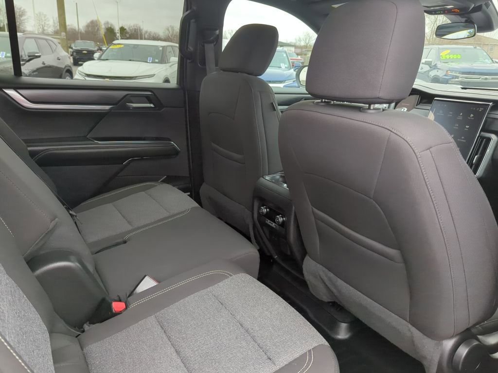 Certified 2025 GMC Acadia Elevation image 18