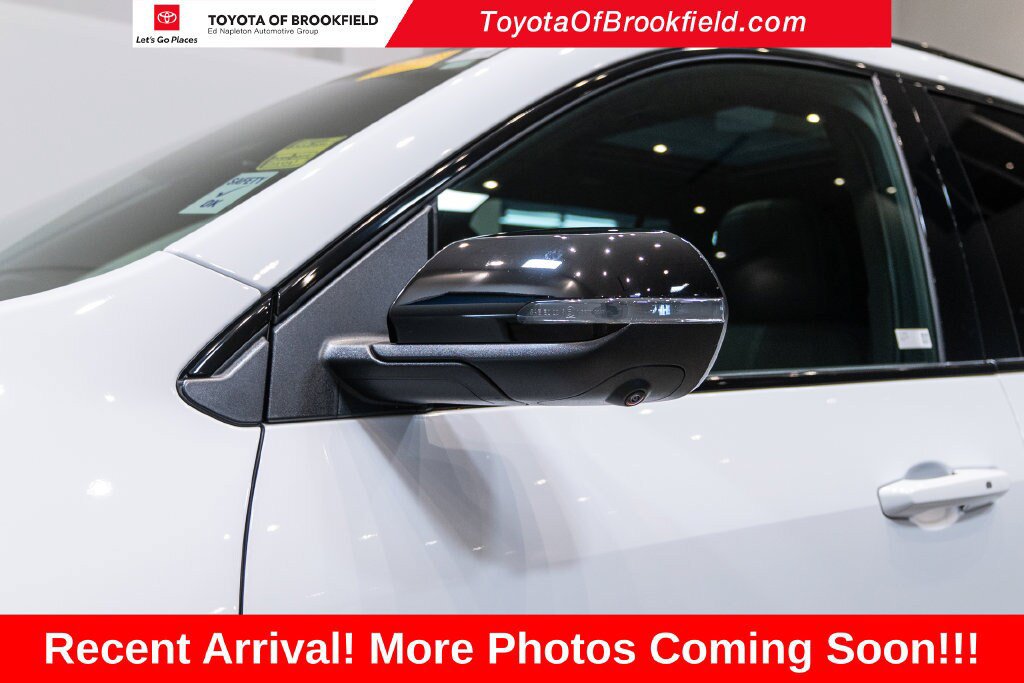 Used 2026 GMC Acadia Elevation w/ Black Edition AWD/4WD image 10
