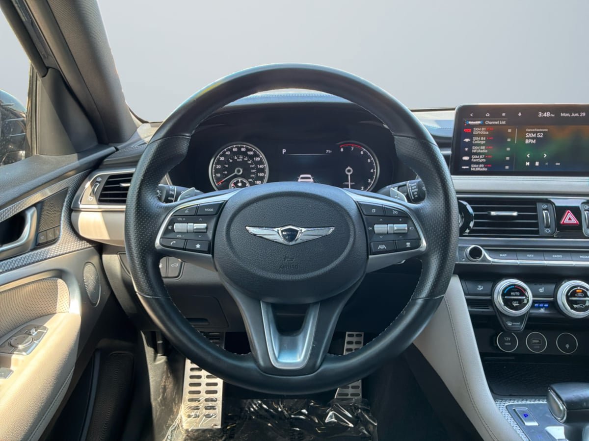 Used 2023 Genesis G70 2.0T w/ Sport Prestige Package RWD image 11