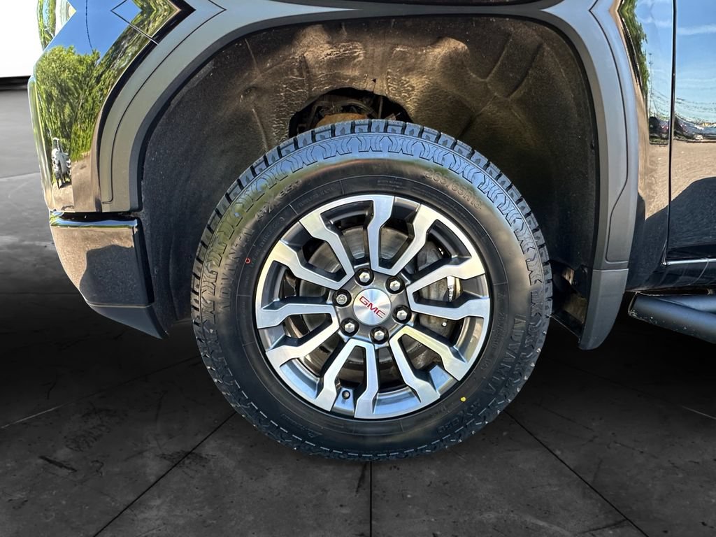 Used 2021 GMC Sierra 1500 AT4 w/ AT4 Preferred Package AWD/4WD image 14