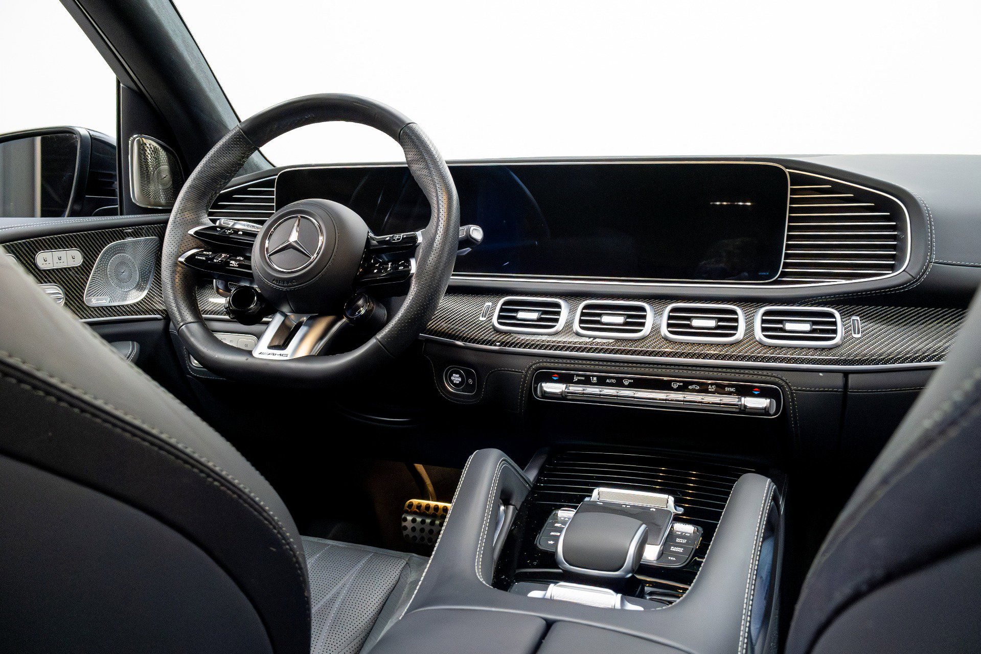 Used 2024 Mercedes-Benz GLS 63 AMG 4MATIC image 30