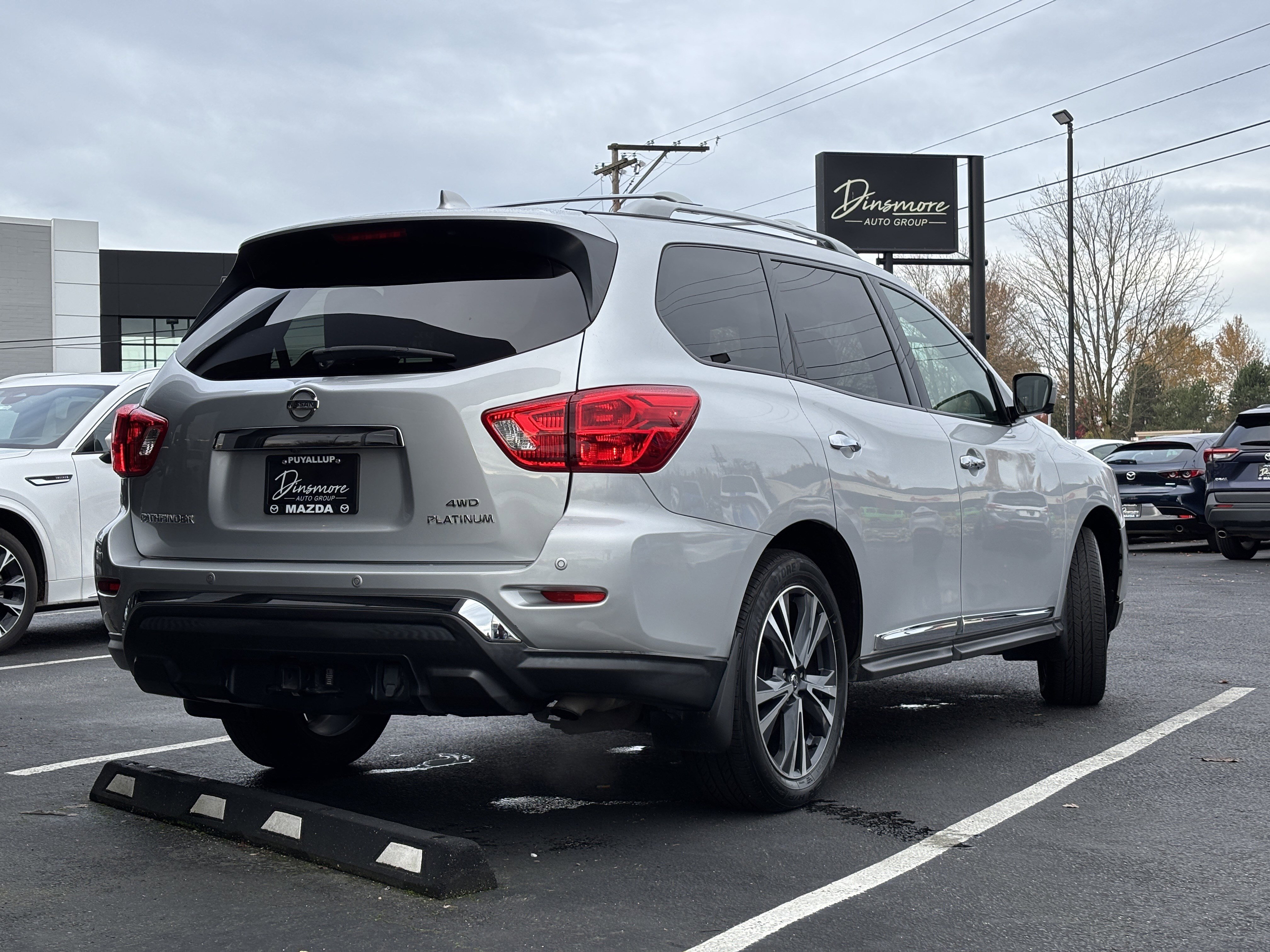 Used 2019 Nissan Pathfinder Platinum image 6