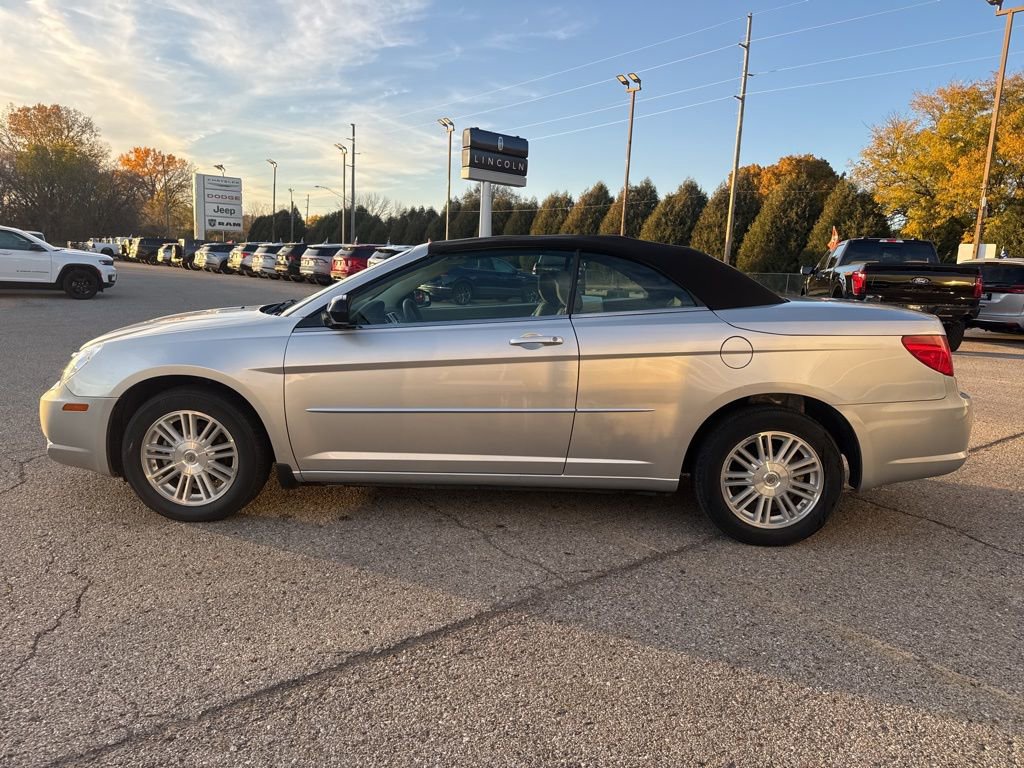 Used 2008 Chrysler Sebring LX image 4