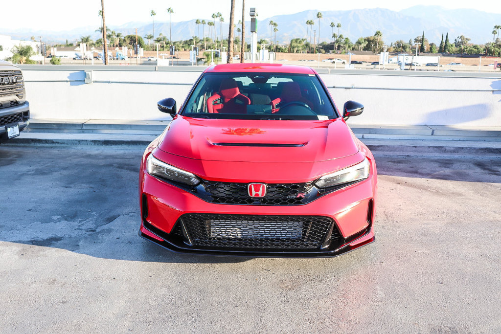 Used 2025 Honda Civic Type R image 3