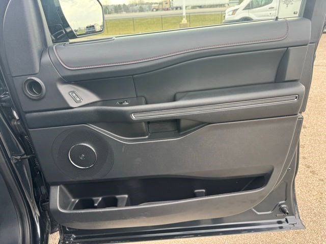 Certified 2024 Ford Expedition Limited image 39