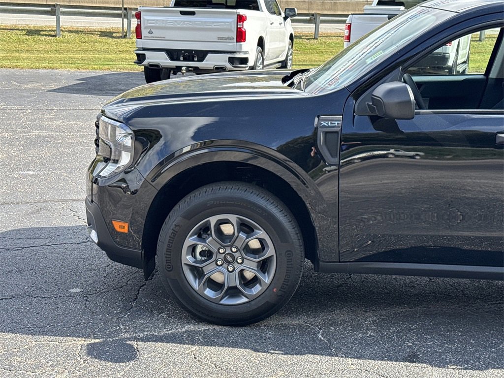New 2025 Ford Maverick XLT image 9