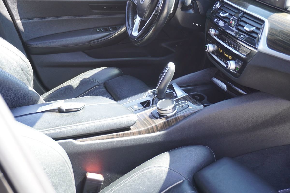 Used 2018 BMW 530i RWD image 16