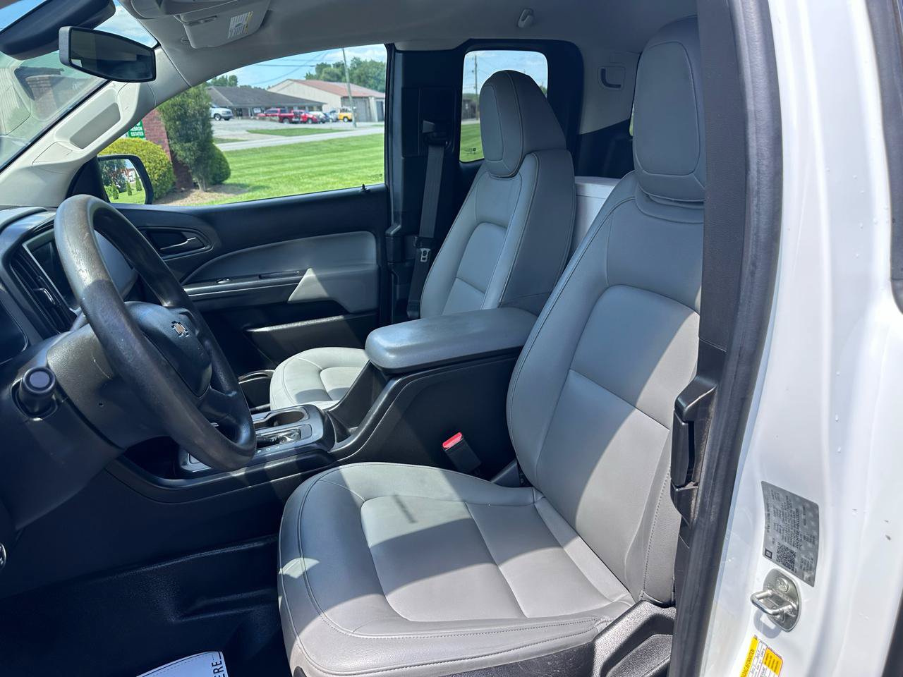 Used 2019 Chevrolet Colorado W/T AWD/4WD image 18