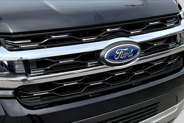 Used 2024 Ford Expedition Limited AWD/4WD image 34