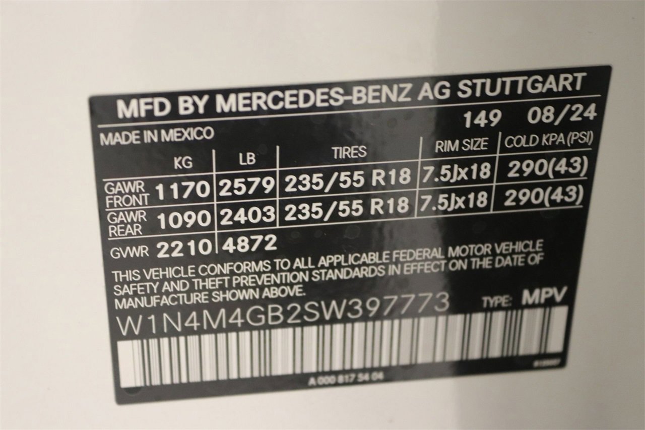 New 2025 Mercedes-Benz GLB 250 image 16