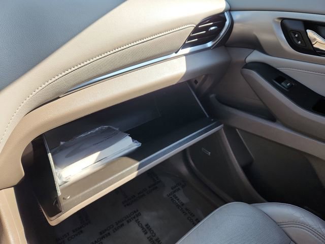 Used 2020 Chevrolet Traverse Premier image 49