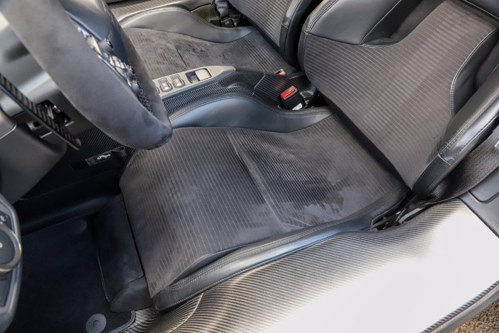 Used 2017 Ford GT RWD image 92