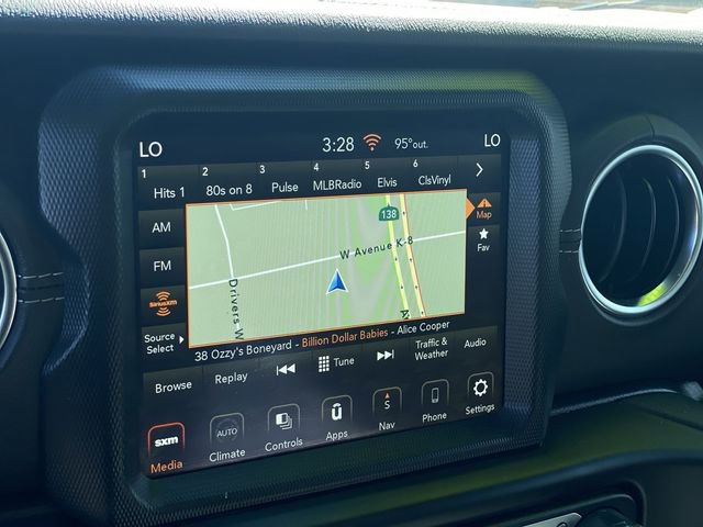 Used 2021 Jeep Wrangler Unlimited Sahara image 26