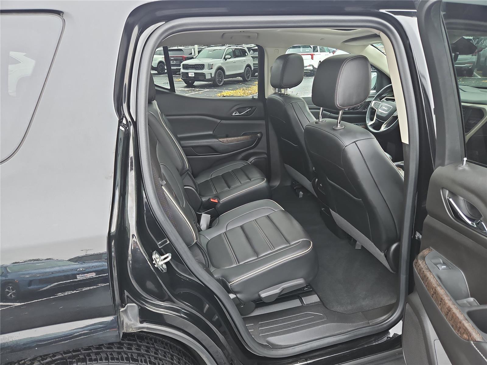 Used 2023 GMC Acadia Denali w/ Denali Ultimate Package image 34