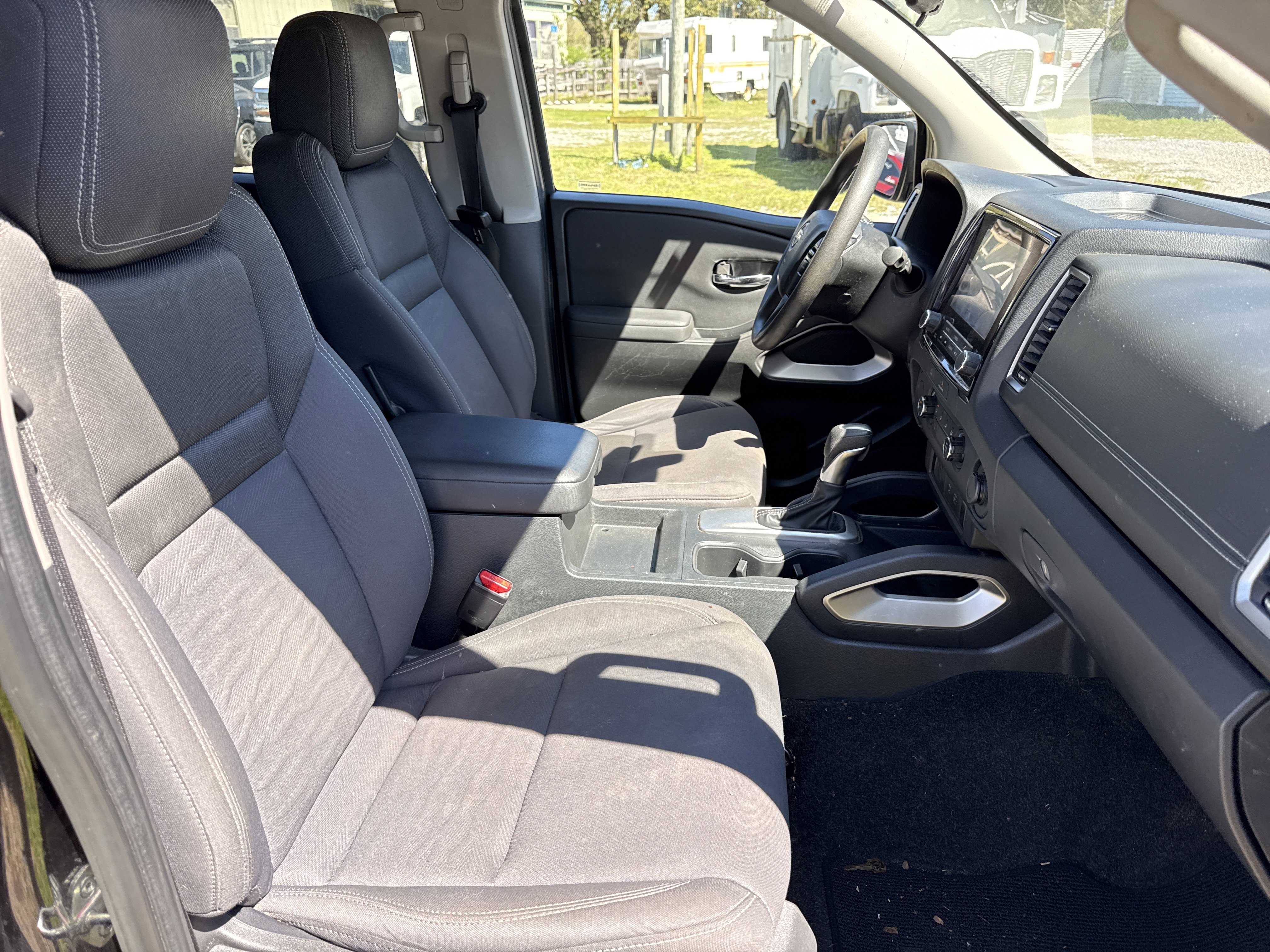 Used 2022 Nissan Frontier SV RWD image 19