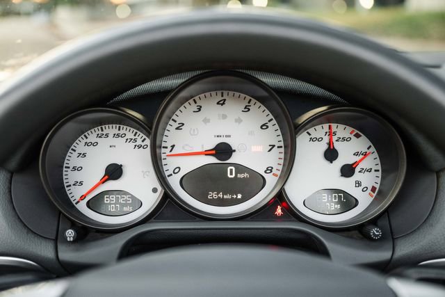 Used 2005 Porsche Boxster S image 8