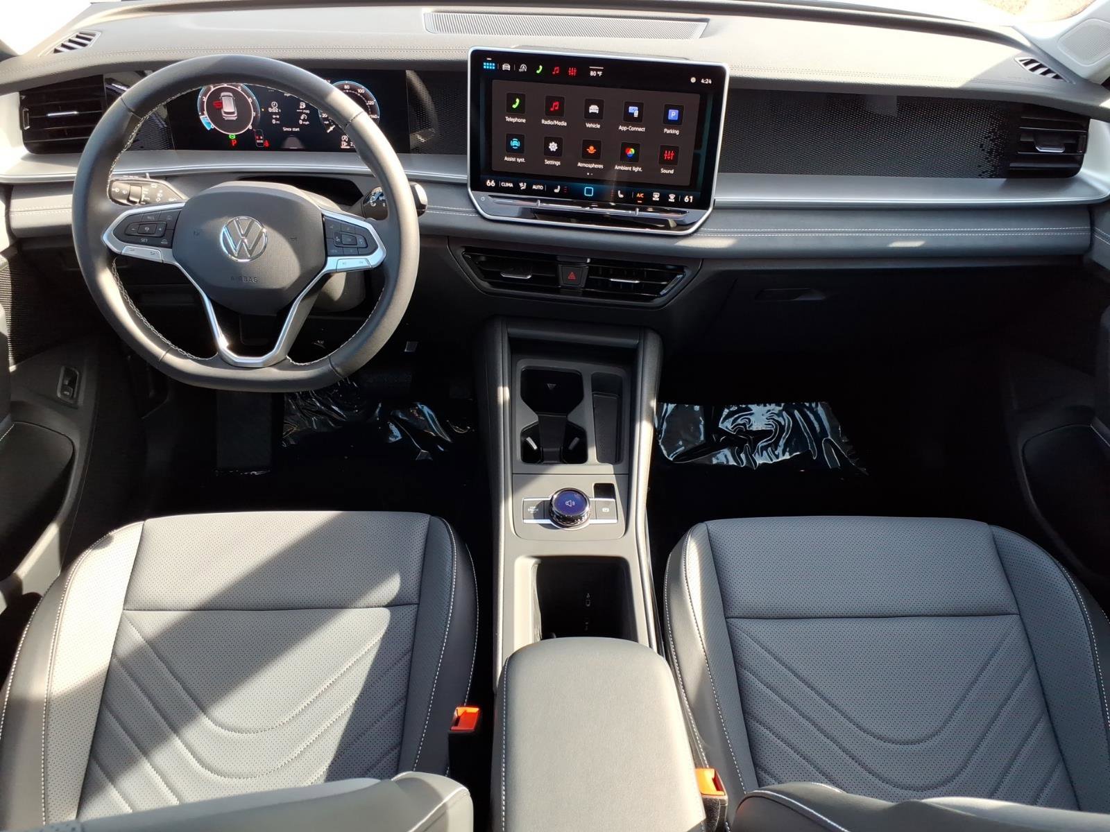 New 2026 Volkswagen Tiguan SE image 15