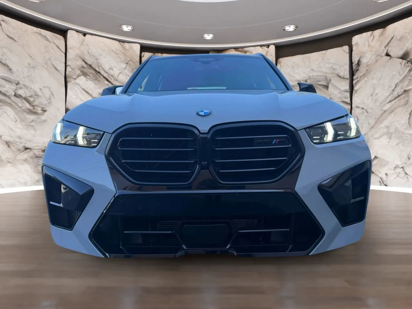 Used 2026 BMW X5 M Competition w/ Executive Package AWD/4WD image 2