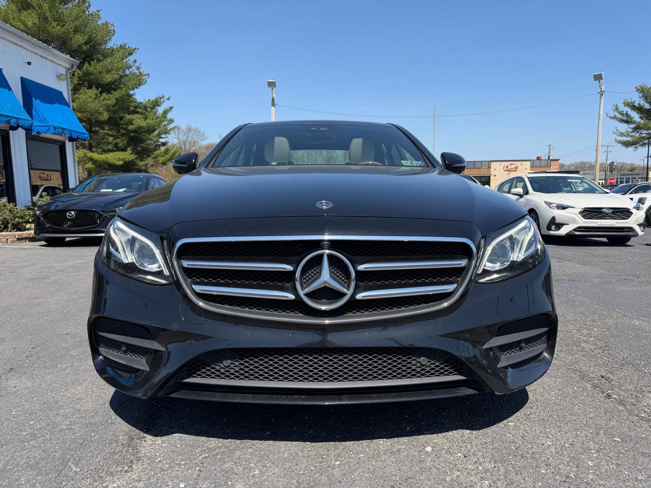 Used 2019 Mercedes-Benz E 300 4MATIC image 2