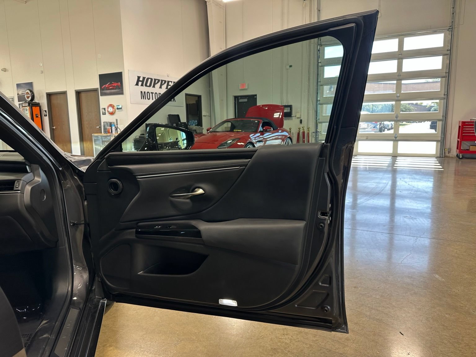Used 2025 Lexus ES 350 w/ Premium Package FWD image 40