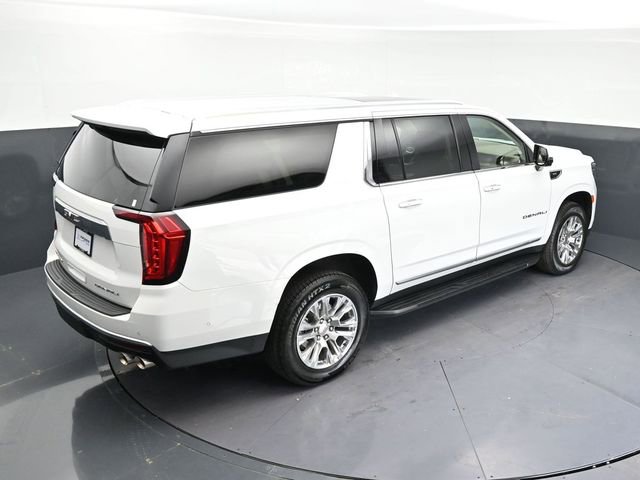 Used 2024 GMC Yukon XL Denali w/ Advanced Technology Package AWD/4WD image 27